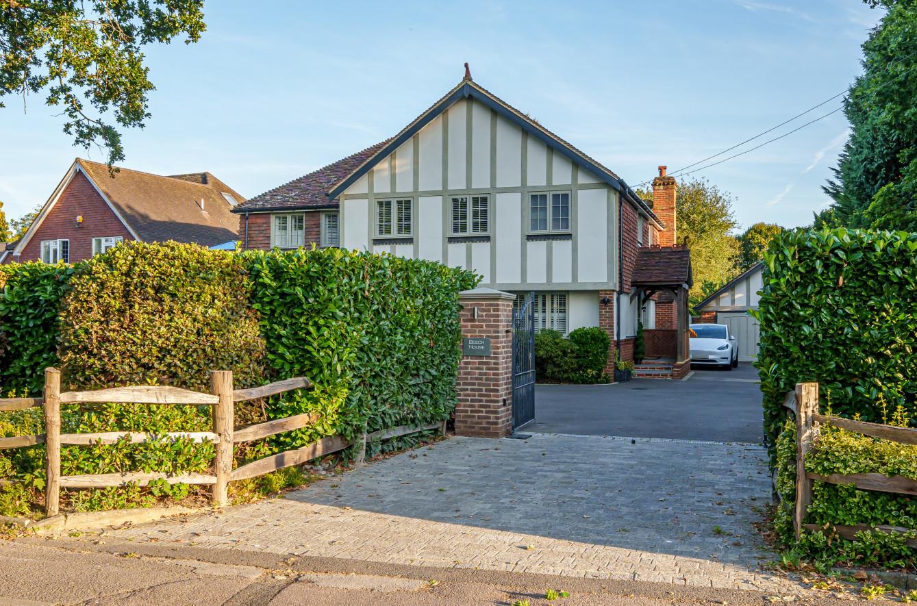 Woodmansterne Lane, Banstead